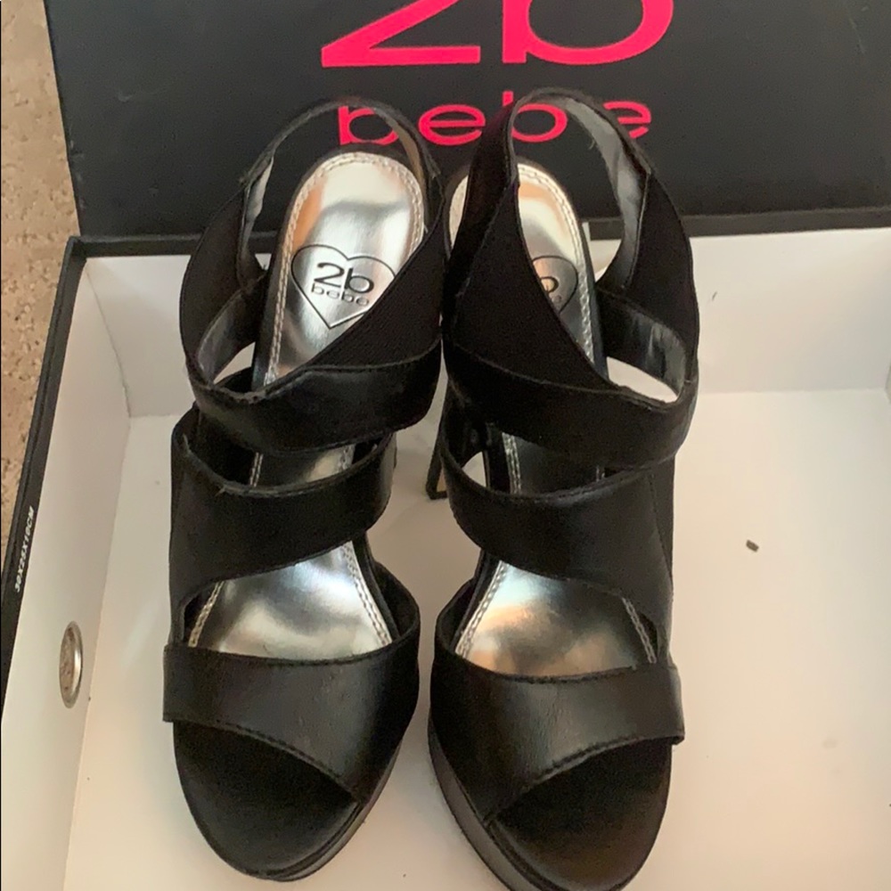 Size 6 Bebe black Stiletto in box